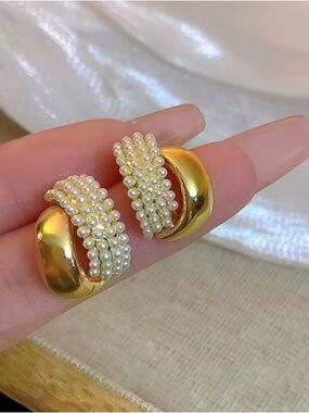 ***High Quality Elegant Gold Pearl Cluster Hoop Earrings - Women Jewelry